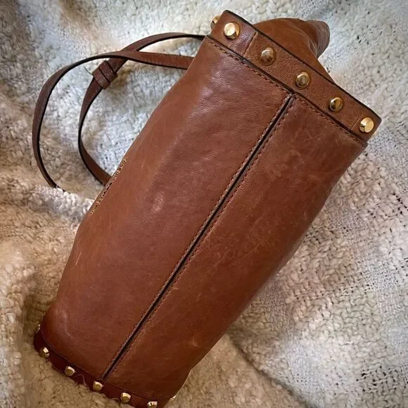 Michael Kors Leather Satchel, Cognac Brown, Gold Metallic Trim. - Picture 5 of 11